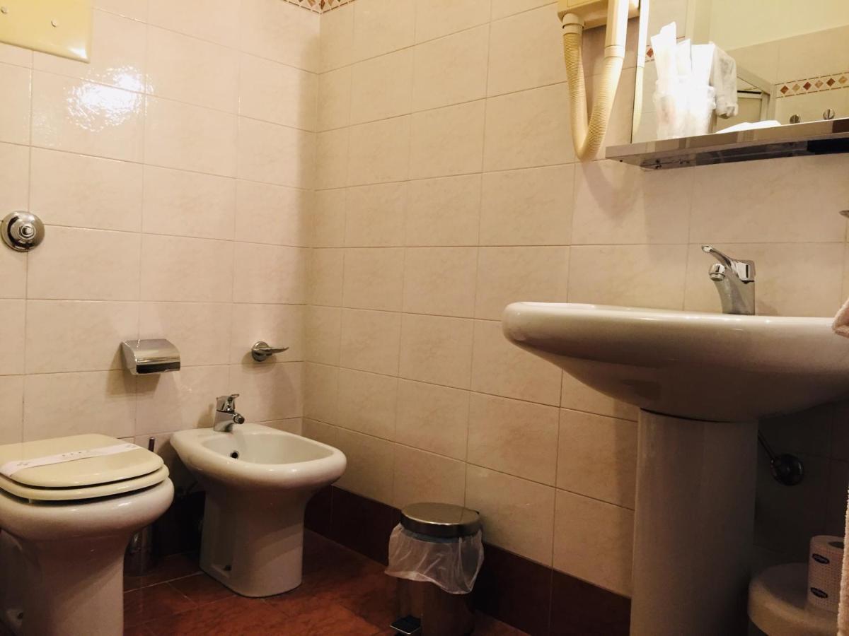 Europa Motel 4*